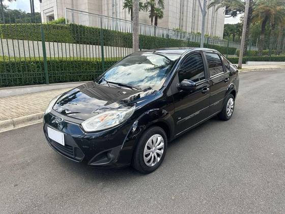 FORD FIESTA 1.6 ROCAM SEDAN 8V FLEX 4P MANUAL FORD FIESTA 1.6 ROCAM SEDAN 8V FLEX 4P MANUAL